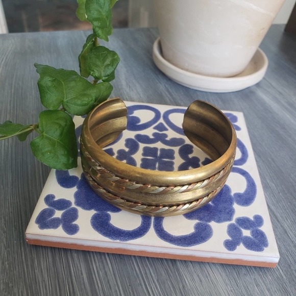 Jewelry - Vintage 1960s brass gold silver tone cuff bracelet